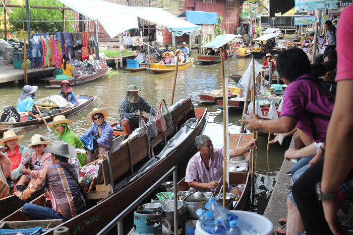 ทัวร์เต็มวัน ตลาดน้ำดำเนินสะดวกและตลาดร่มหุบ พร้อมอาหารกลางวันซีฟู้ด (DSTH)