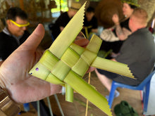 Full Day Exploring The Local Life with Maeklong Railway Market And Amphawa Floating Market (DSTH)