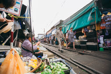 Full Day Exploring The Local Life with Maeklong Railway Market And Amphawa Floating Market (DSTH)