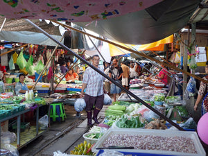 Full Day Damnernsaduak Floating Market and Railway Market With Seafood Lunch (DSTH)
