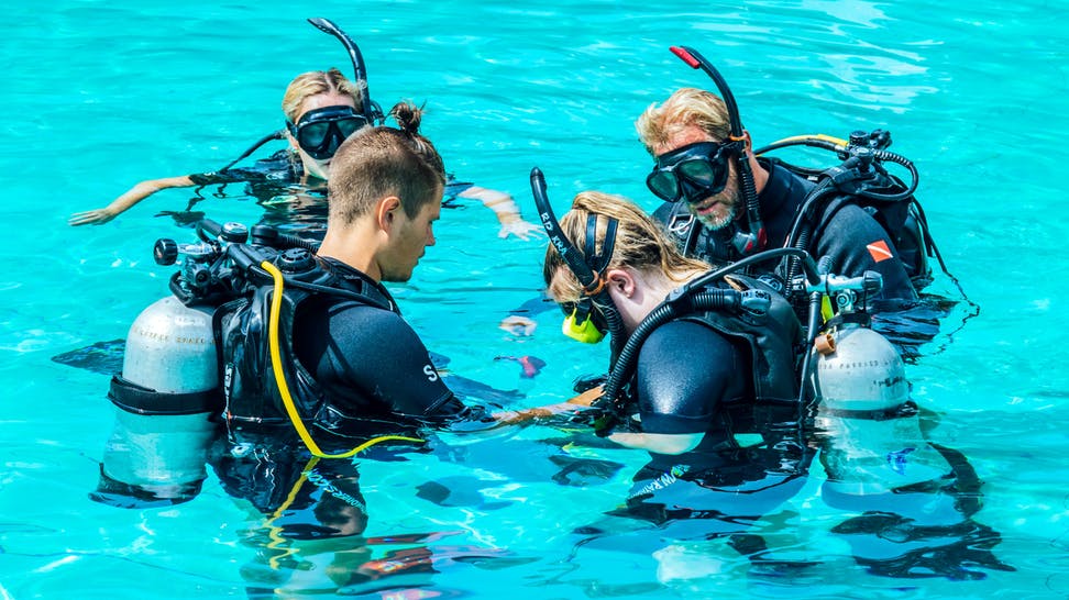 Cours de plongée PADI Advanced Open Water, 2 jours, au départ de Phuket (RYD)